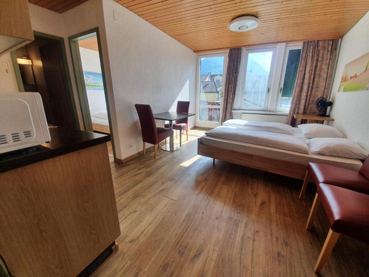 Downtown Apartment 9 Интерлакен Екстериор снимка