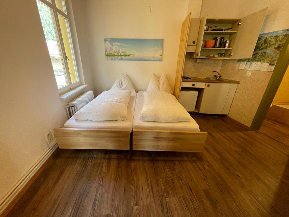 Downtown Apartment 9 Интерлакен Екстериор снимка