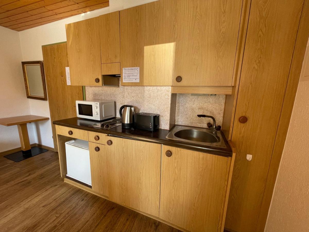 Downtown Apartment 9 Интерлакен Екстериор снимка