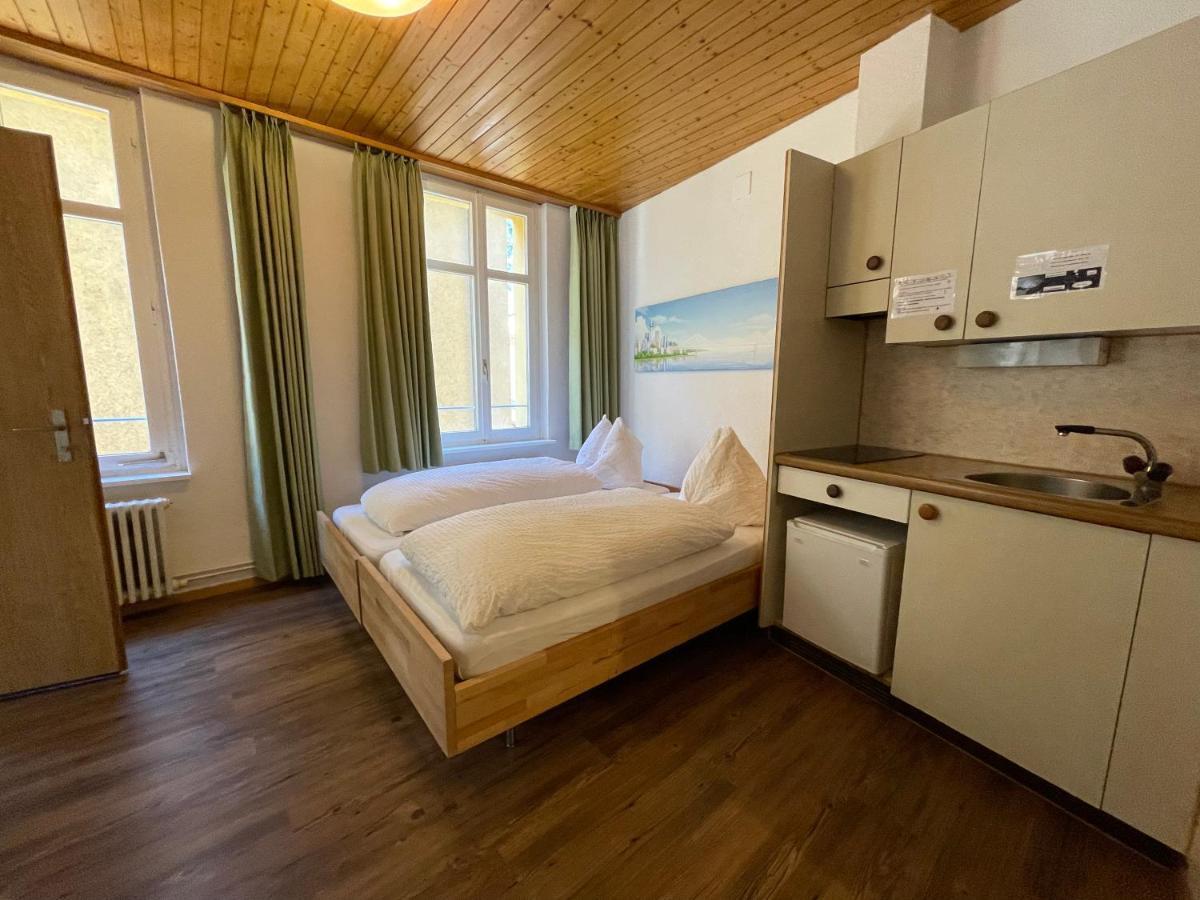 Downtown Apartment 9 Интерлакен Екстериор снимка